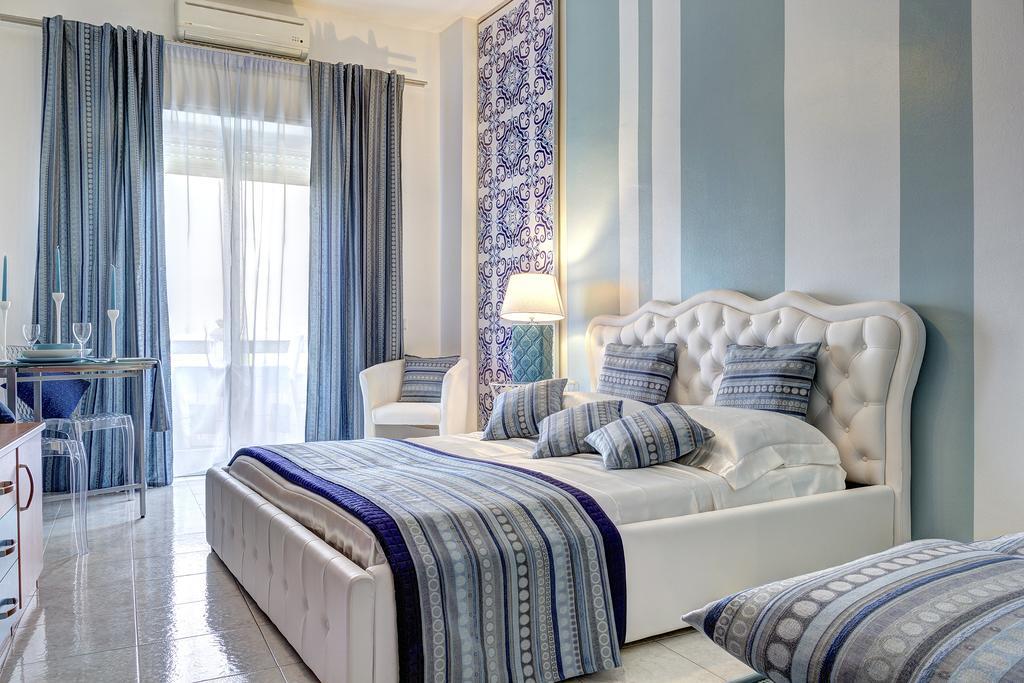 Suitehome Taormina Giardini-Naxos Pokój zdjęcie