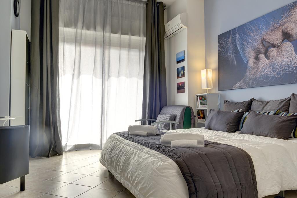 Suitehome Taormina Giardini-Naxos Pokój zdjęcie